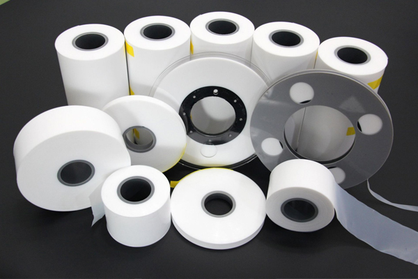 塑料薄膜裁切設備—激光膜切機 塑料薄膜裁切設備—激光膜切機