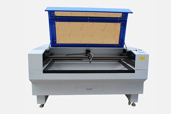 雪地靴制鞋好幫手—皮毛激光切割機(jī) 雪地靴制鞋好幫手—皮毛激光切割機(jī)