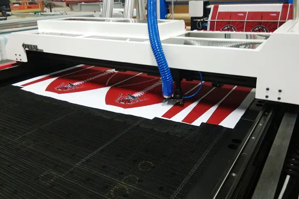 關(guān)于激光裁床機(jī)多少錢一臺的價格解說