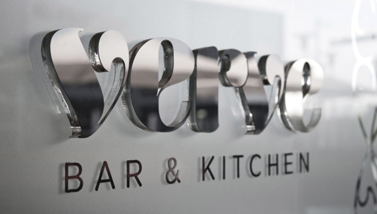 激光切割亞克力廣告牌，城市中的新亮點